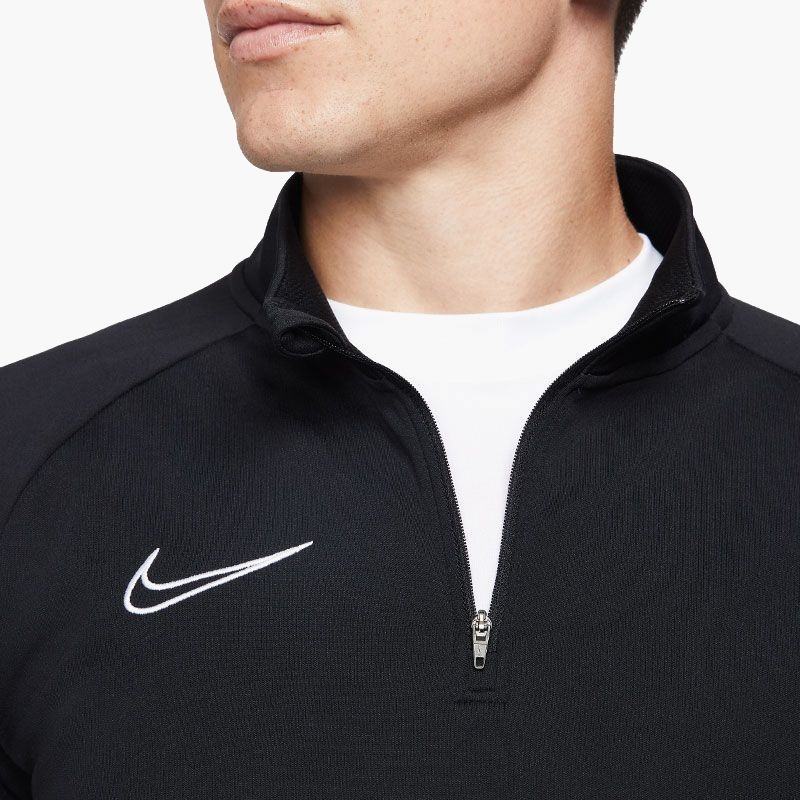 nanito_source_url:https://b2bsportswholesale.net/public/storage/productimages/52/2c/8b/f4/618763/image/xlarge_clean.jpg