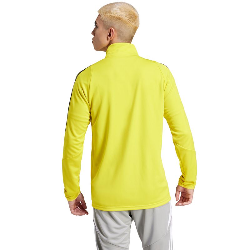 nanito_source_url:https://b2bsportswholesale.net/public/storage/productimages/03/e4/70/f1/1092956/image/xlarge_clean.jpg