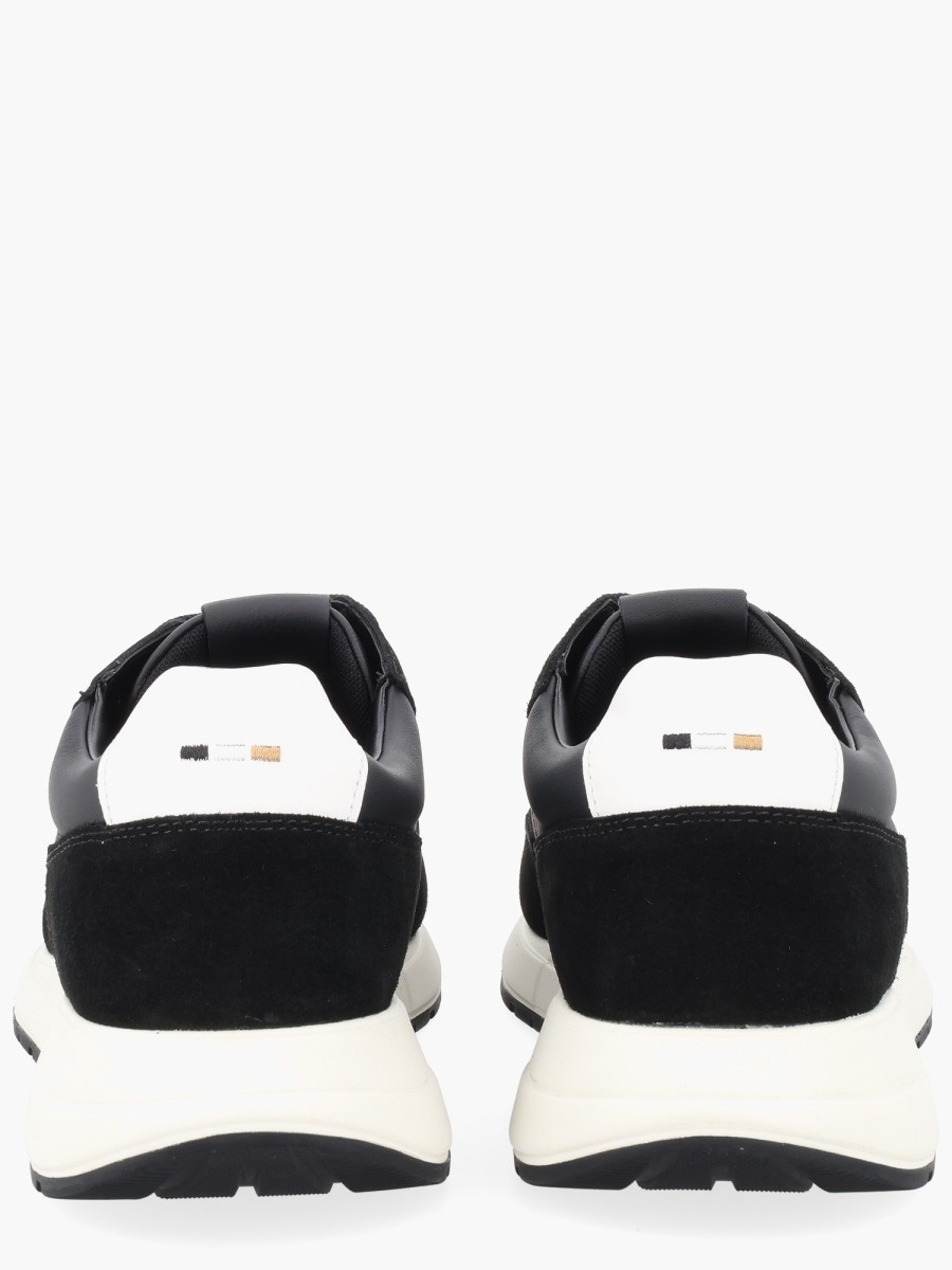 nanito_source_url:https://nokinstyle.com/2416517/sneaker-vinston.jpg