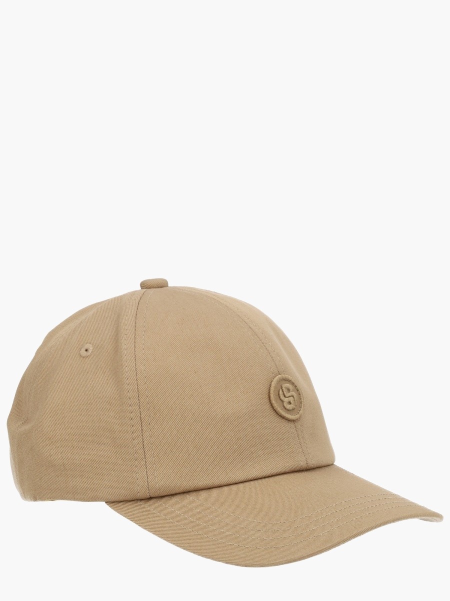 nanito_source_url:https://nokinstyle.com/2342483/monogram-logo-baseball-hat.jpg
