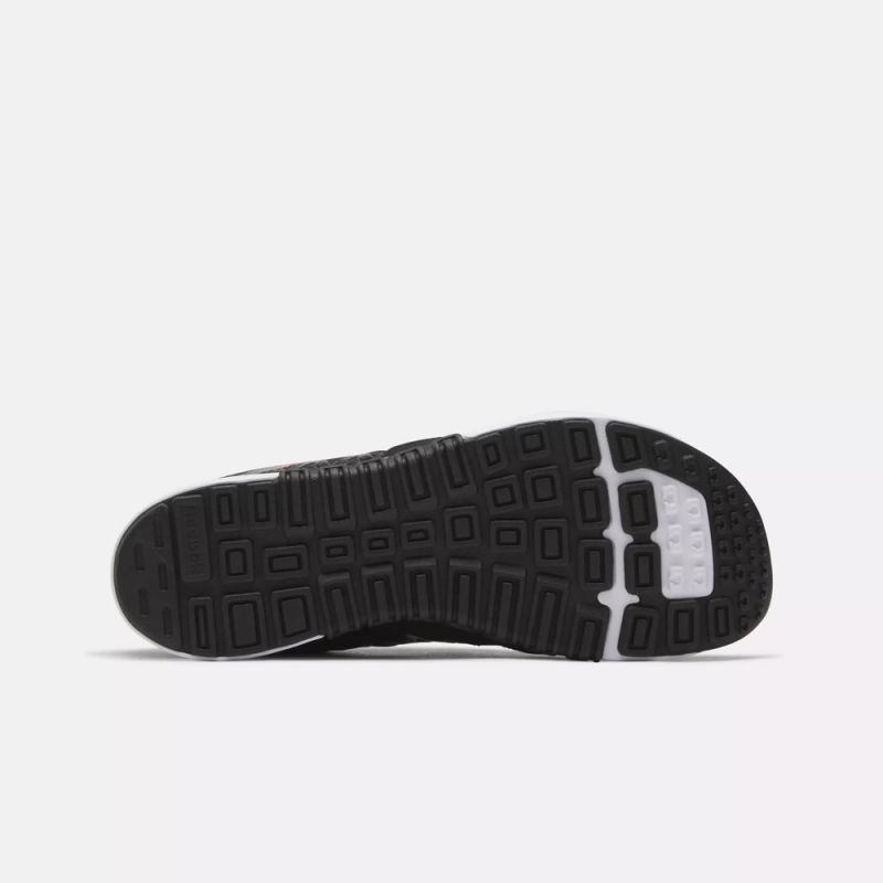 nanito_source_url:https://b2bsportswholesale.net/public/storage/productimages/a9/63/a6/3f/1182799/image/xlarge_clean.jpg