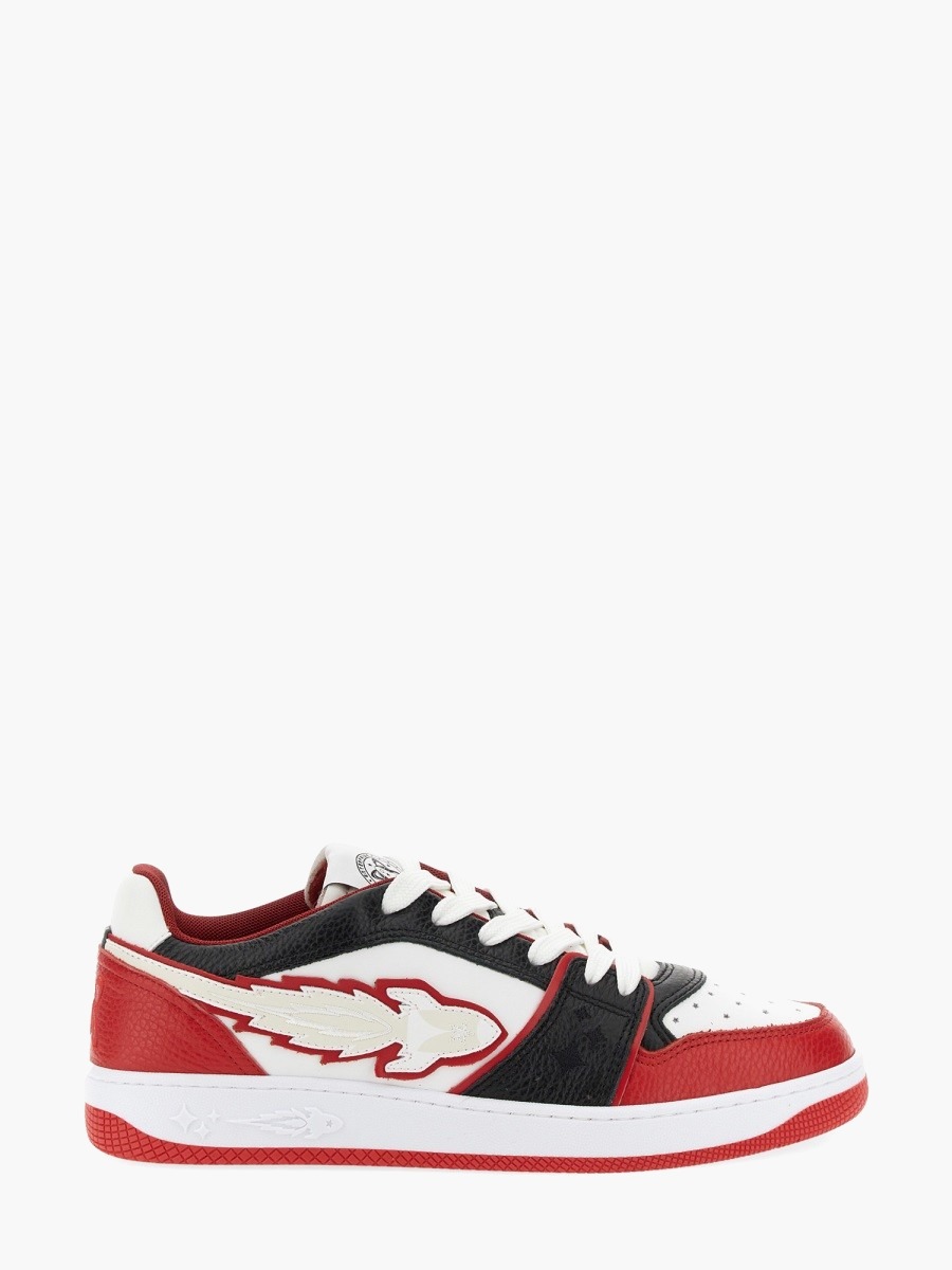nanito_source_url:https://nokinstyle.com/2358026/ej-rocket-sneaker.jpg