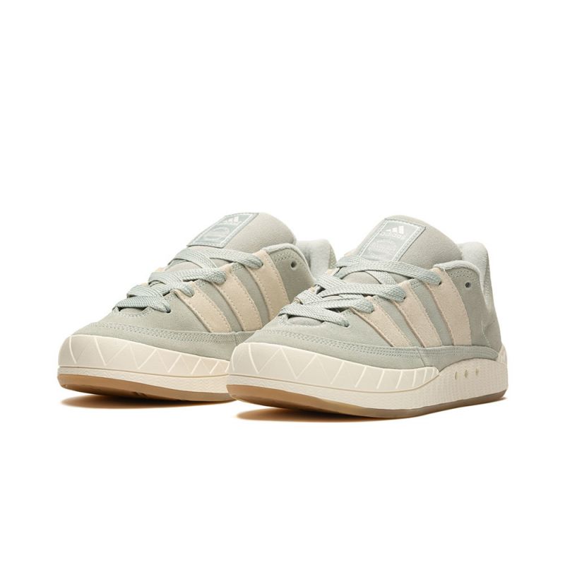 nanito_source_url:https://b2bsportswholesale.net/public/storage/productimages/0f/86/5a/d8/1335588/image/xlarge_clean.jpg