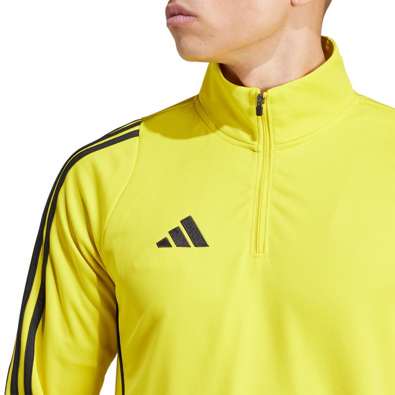nanito_source_url:https://b2bsportswholesale.net/public/storage/productimages/11/28/c3/e3/1092959/image/xlarge_clean.jpg
