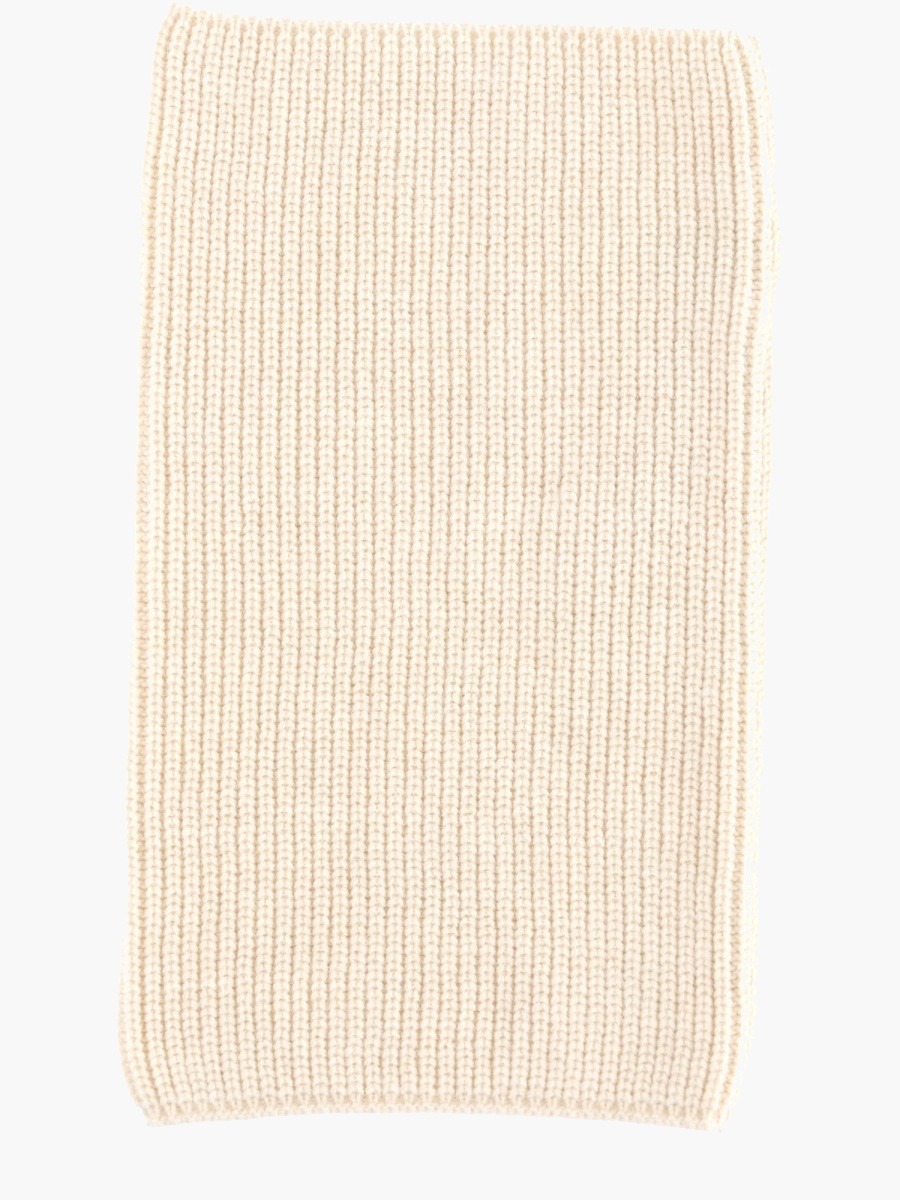 nanito_source_url:https://nokinstyle.com/2380747/snood-scarf.jpg
