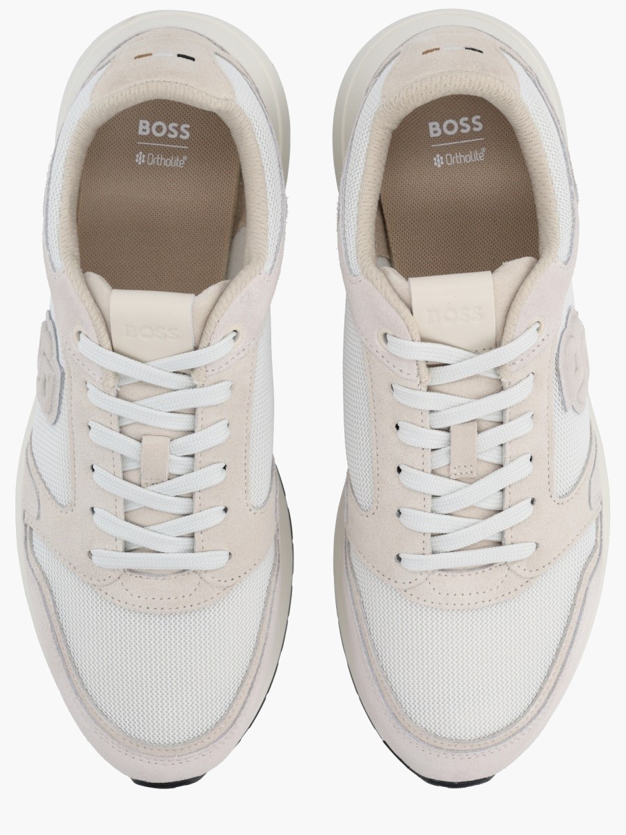 nanito_source_url:https://nokinstyle.com/2342462/monogrammed-sneaker.jpg