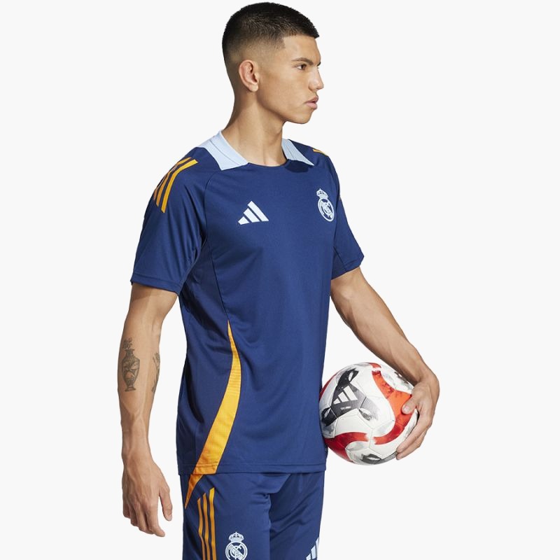 nanito_source_url:https://b2bsportswholesale.net/public/storage/productimages/c4/63/7c/3c/1334206/image/xlarge_clean.jpg