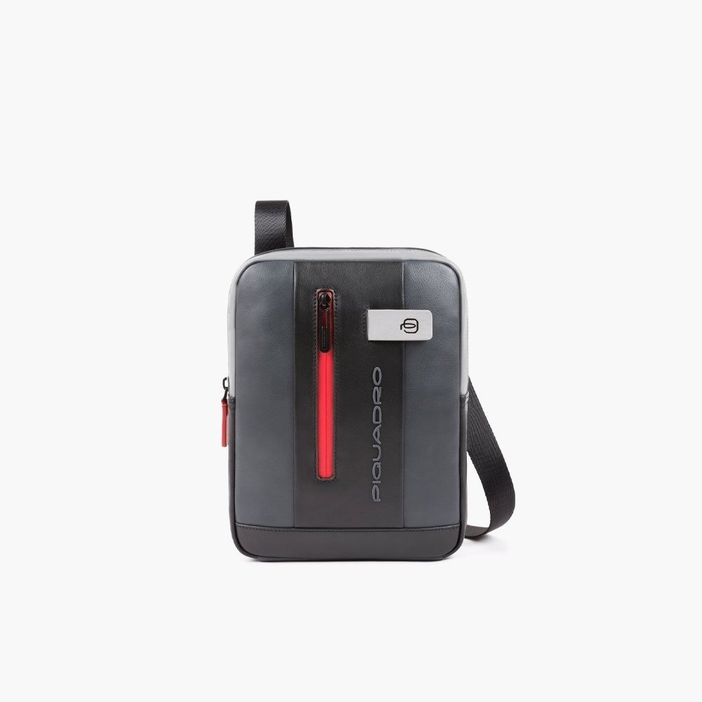 nanito_source_url:https://www.mewse.ro/images/produse/piquadro-borsello-man-shoulder-bag-piquadro-urban-bag-blue-leather-slim-ipad-crossbody-for-men--1677844856.jpeg