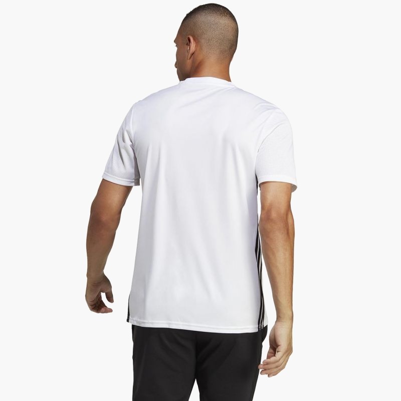 nanito_source_url:https://b2bsportswholesale.net/public/storage/productimages/a1/35/f1/8a/1418205/image/xlarge_clean.jpg