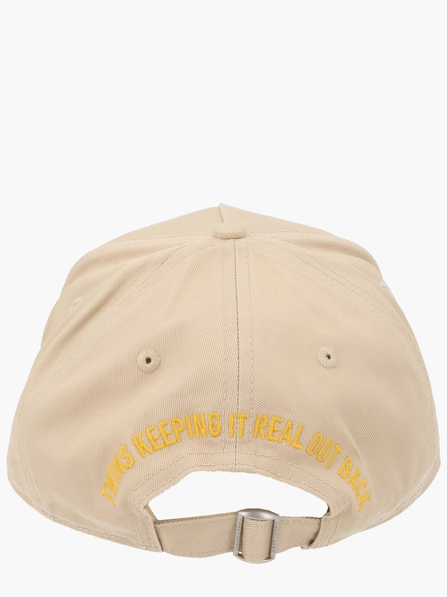 nanito_source_url:https://nokinstyle.com/2333161/baseball-hat-with-logo.jpg