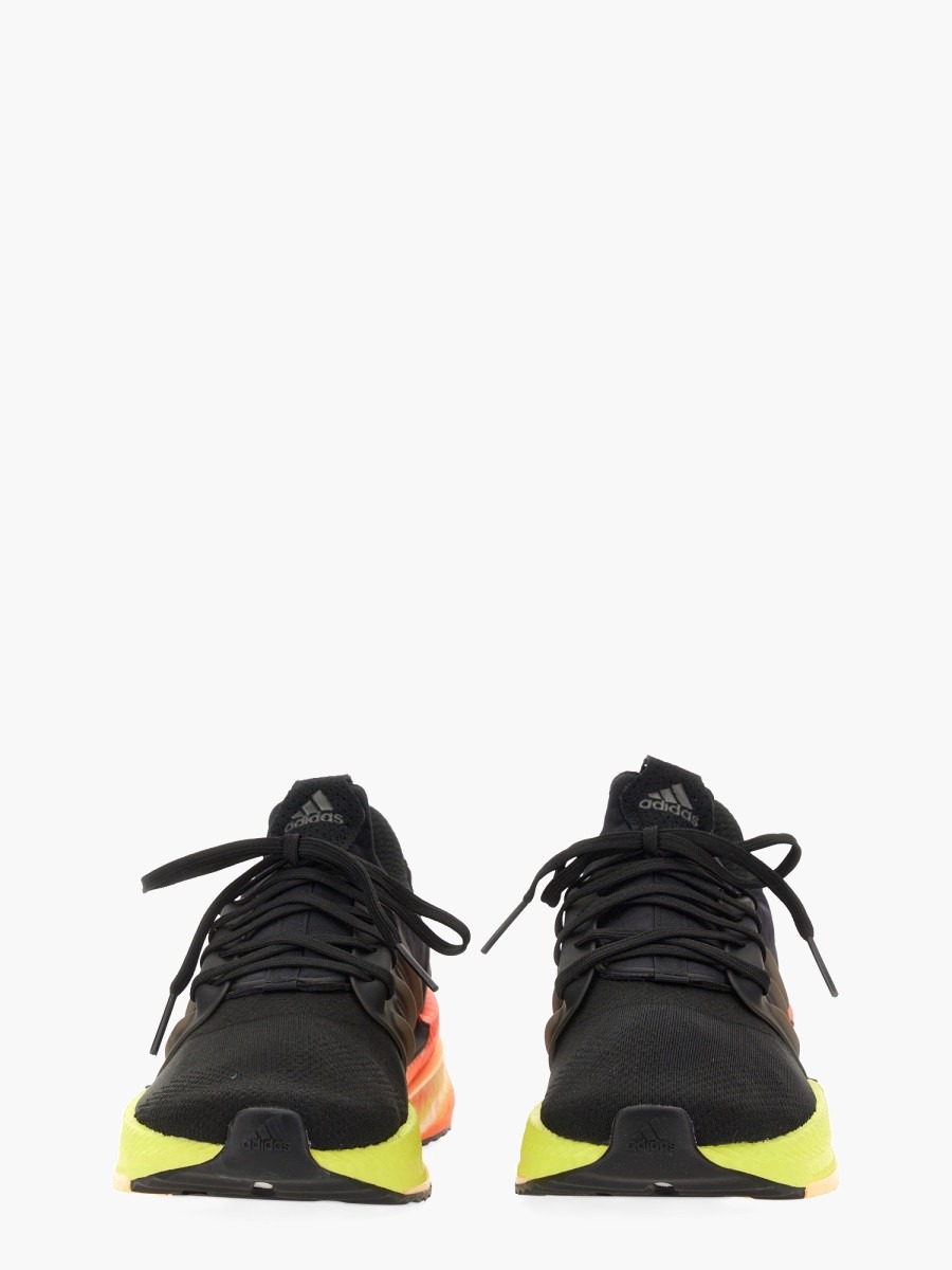 nanito_source_url:https://nokinstyle.com/2319970/sneaker-xplrboost.jpg