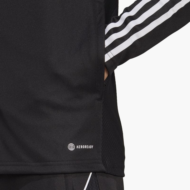 nanito_source_url:https://b2bsportswholesale.net/public/storage/productimages/ca/08/14/16/2257674/image/xlarge_clean.jpg