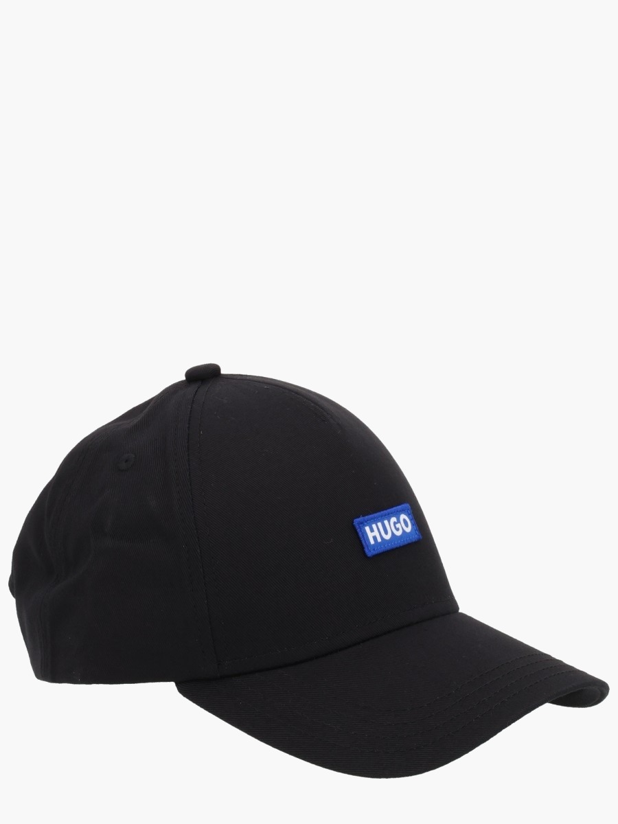 nanito_source_url:https://nokinstyle.com/2342749/baseball-hat-with-logo.jpg
