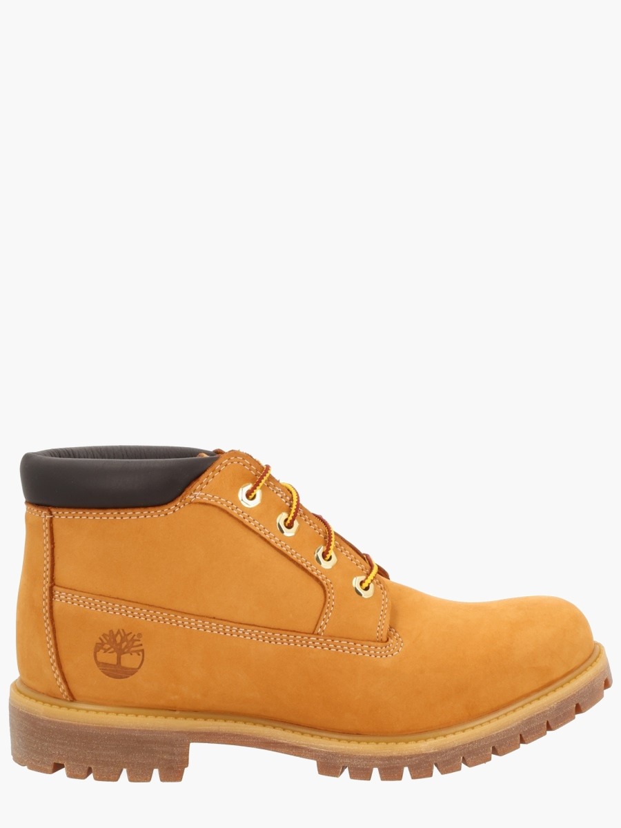nanito_source_url:https://nokinstyle.com/2379490/waterproof-chukka-boot.jpg