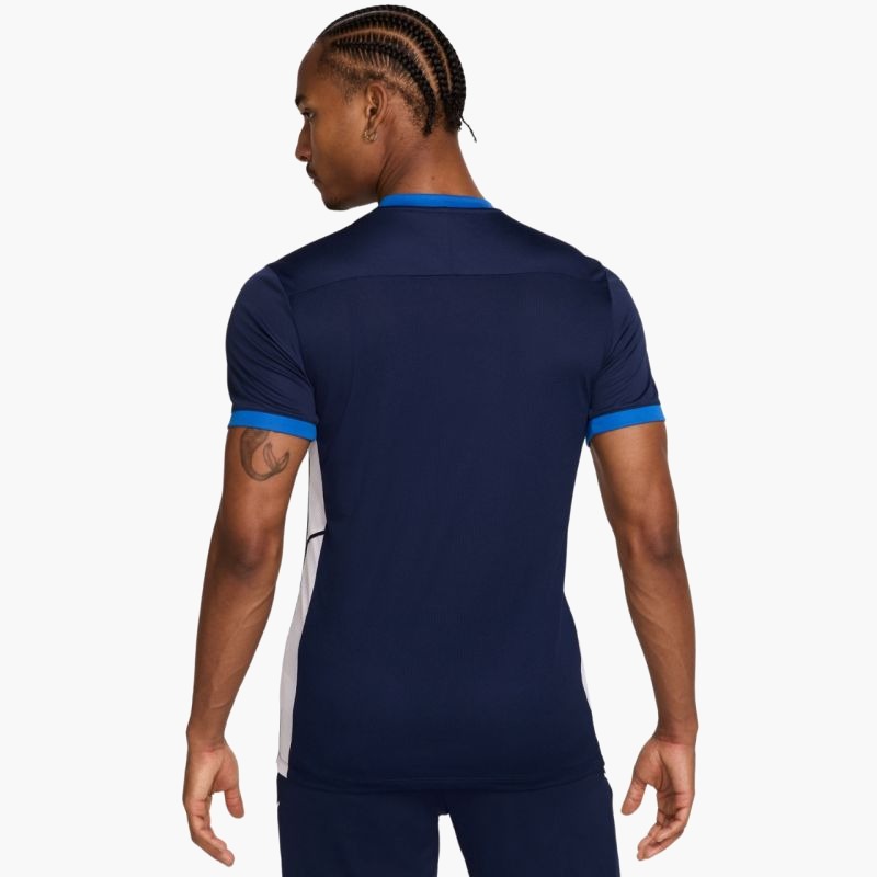 nanito_source_url:https://b2bsportswholesale.net/public/storage/productimages/ee/38/ce/ed/1389421/image/xlarge_clean.jpg