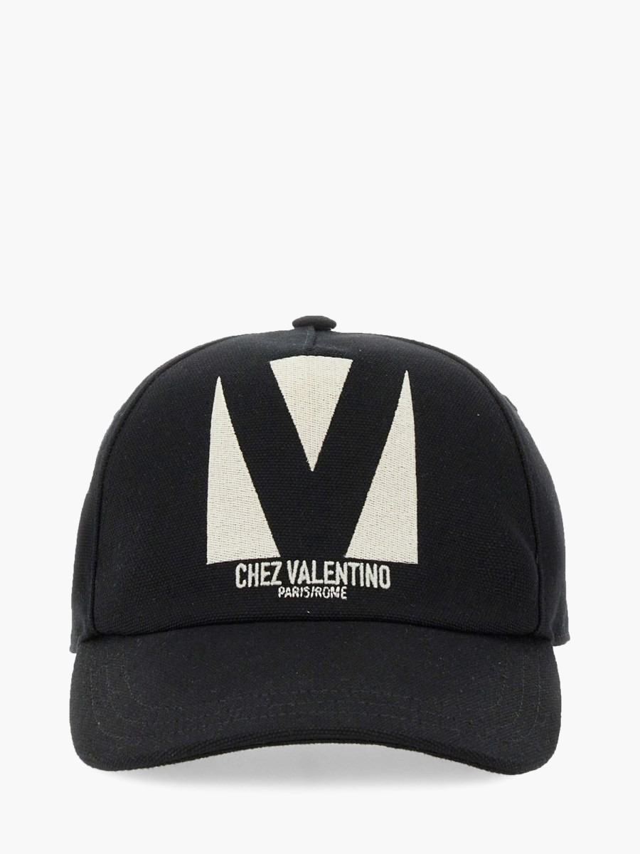 nanito_source_url:https://nokinstyle.com/2384535/chez-valentino-embroidered-baseball-cap.jpg