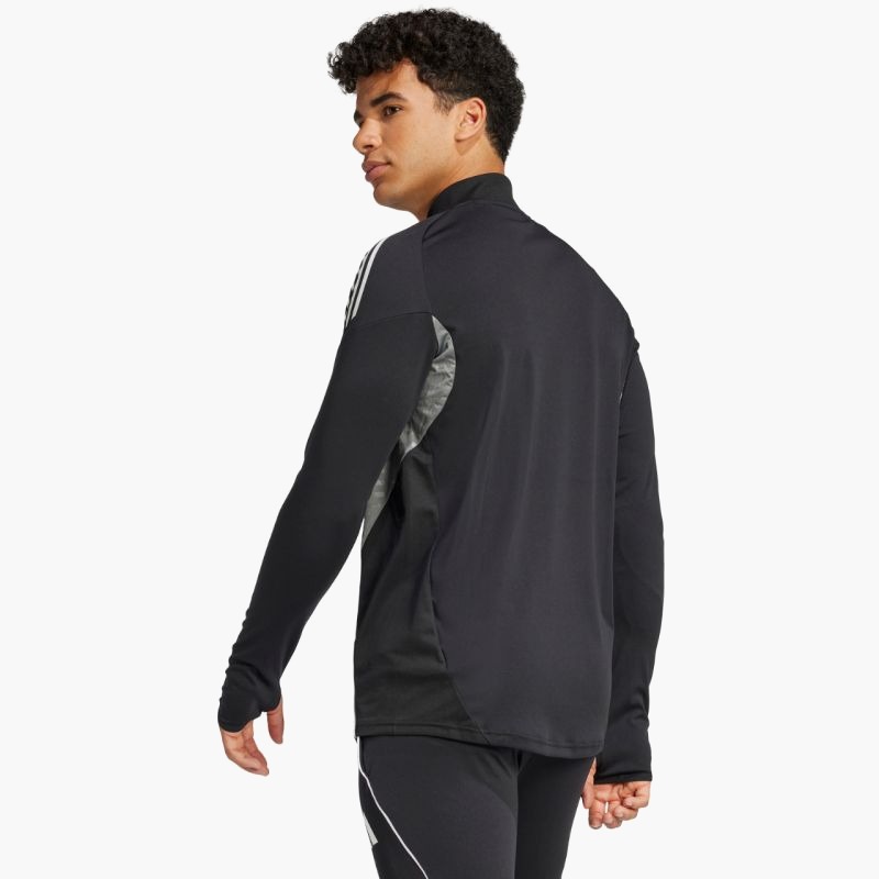 nanito_source_url:https://b2bsportswholesale.net/public/storage/productimages/ca/df/83/70/1466556/image/xlarge_clean.jpg