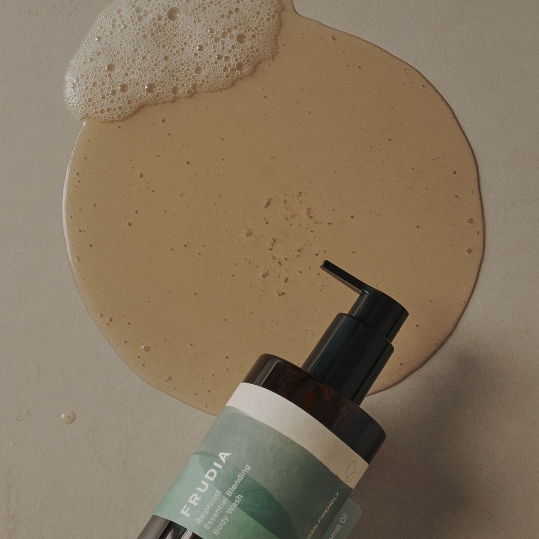 nanito_source_url:https://glowstation.com/wp-content/uploads/FRUDIA-ReProust-Essential-Blending-Body-Wash-Greenery-8803348048916a.jpg
