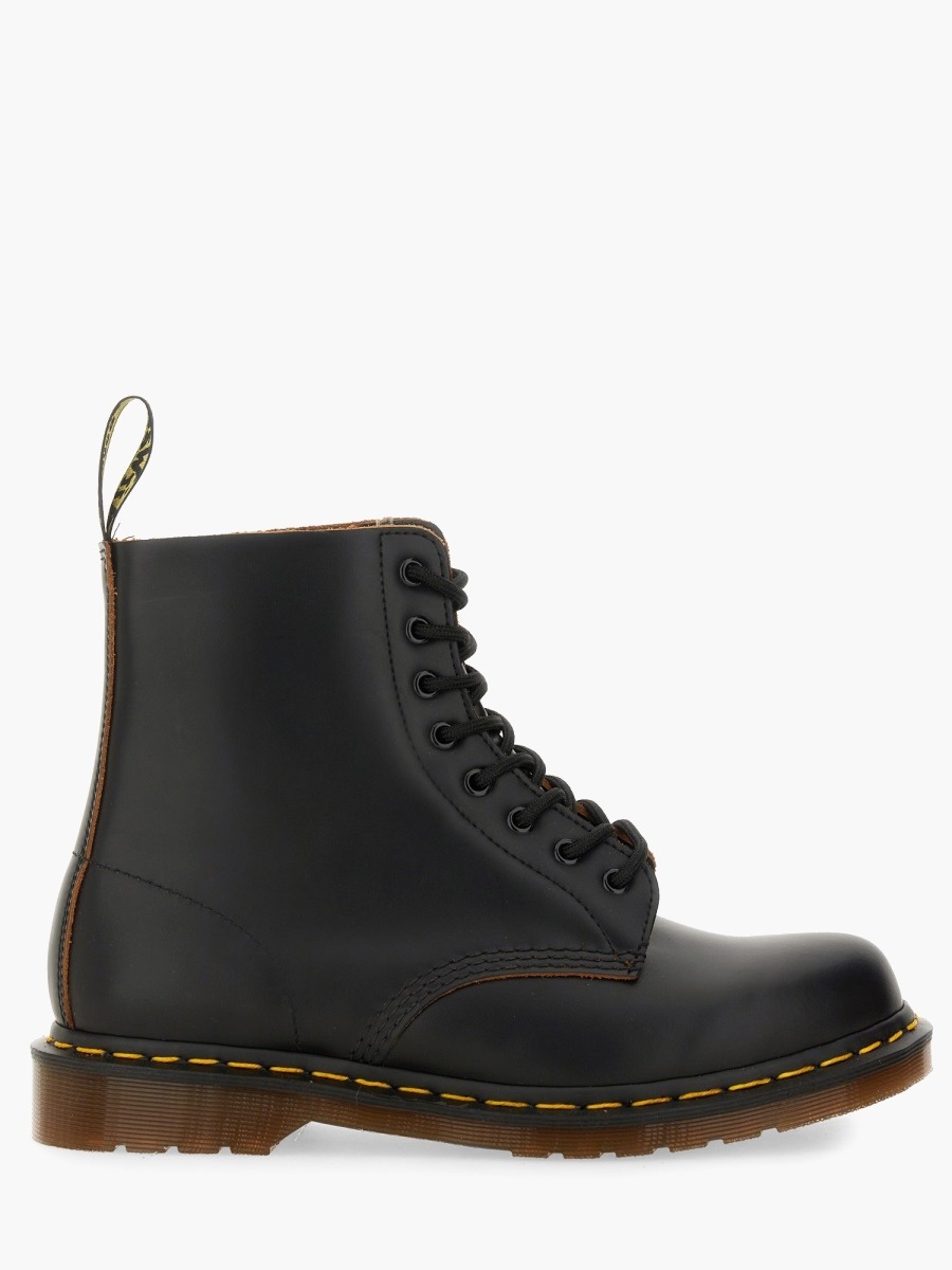 nanito_source_url:https://nokinstyle.com/2362544/boot-1460-vintage.jpg