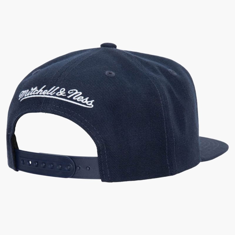nanito_source_url:https://b2bsportswholesale.net/public/storage/productimages/14/13/a9/d3/1027918/image/xlarge_clean.jpg
