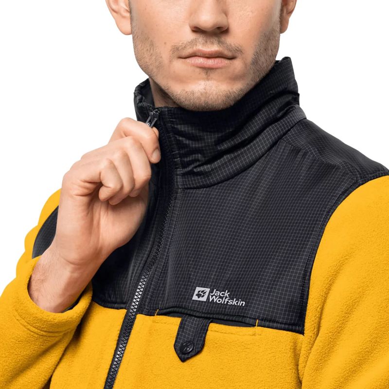 nanito_source_url:https://b2bsportswholesale.net/public/storage/productimages/ca/14/dc/46/1219357/image/xlarge_clean.jpg