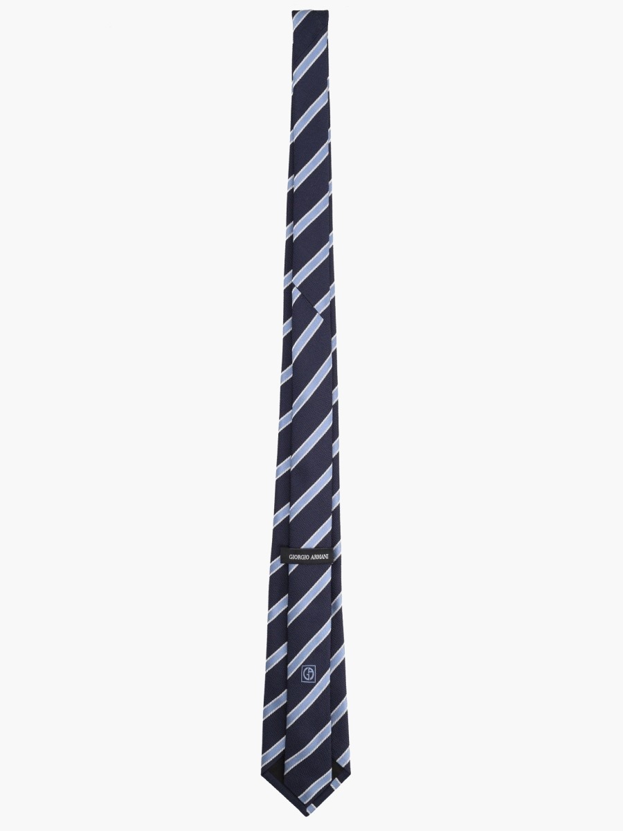 nanito_source_url:https://nokinstyle.com/2330614/silk-tie.jpg