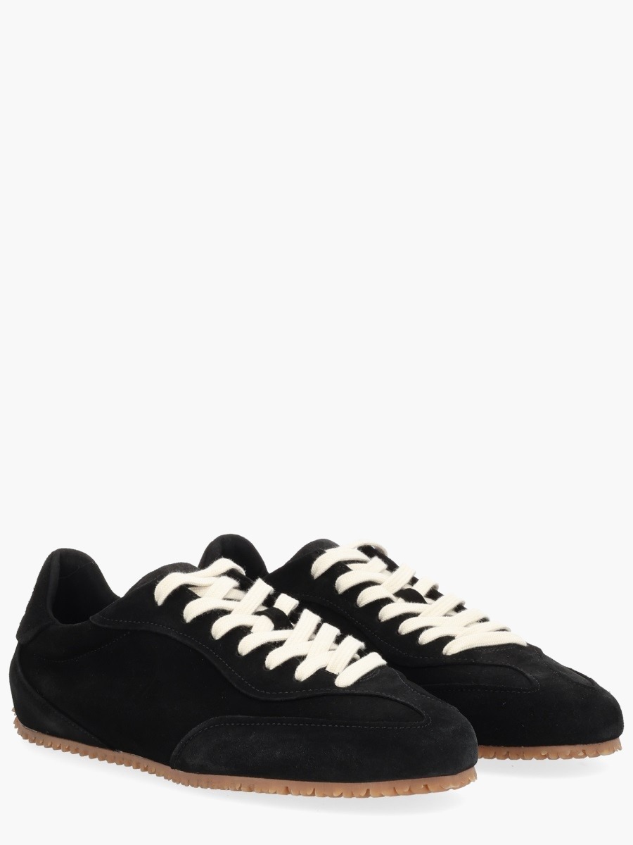 nanito_source_url:https://nokinstyle.com/2340194/daze-runner-sneaker.jpg