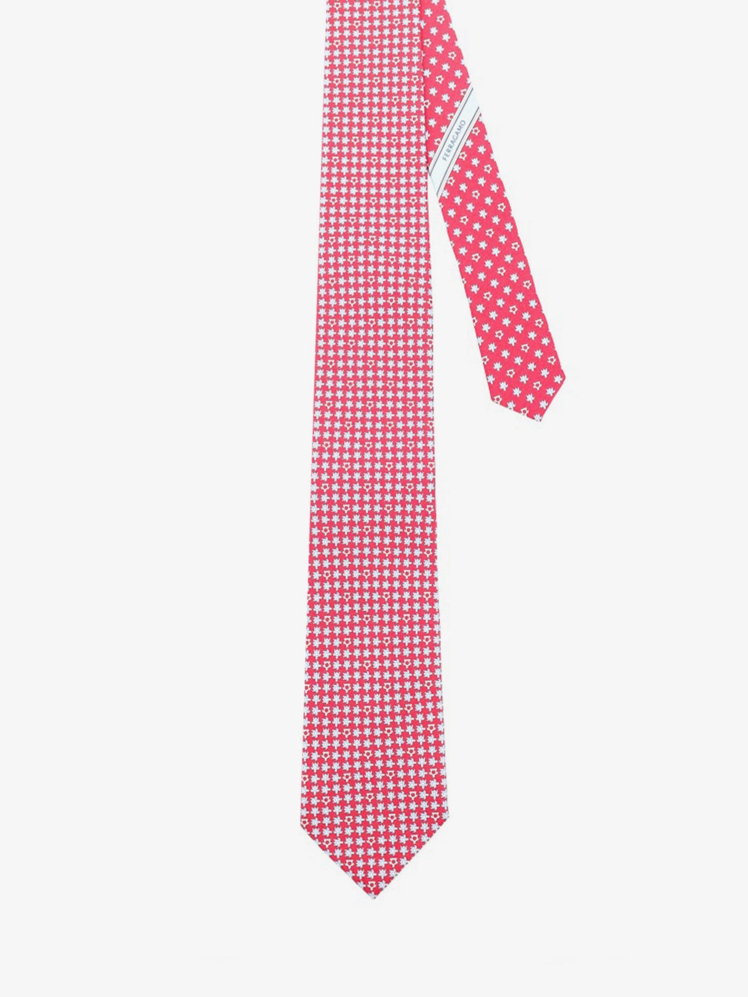 nanito_source_url:https://nokinstyle.com/2432413/silk-tie.jpg