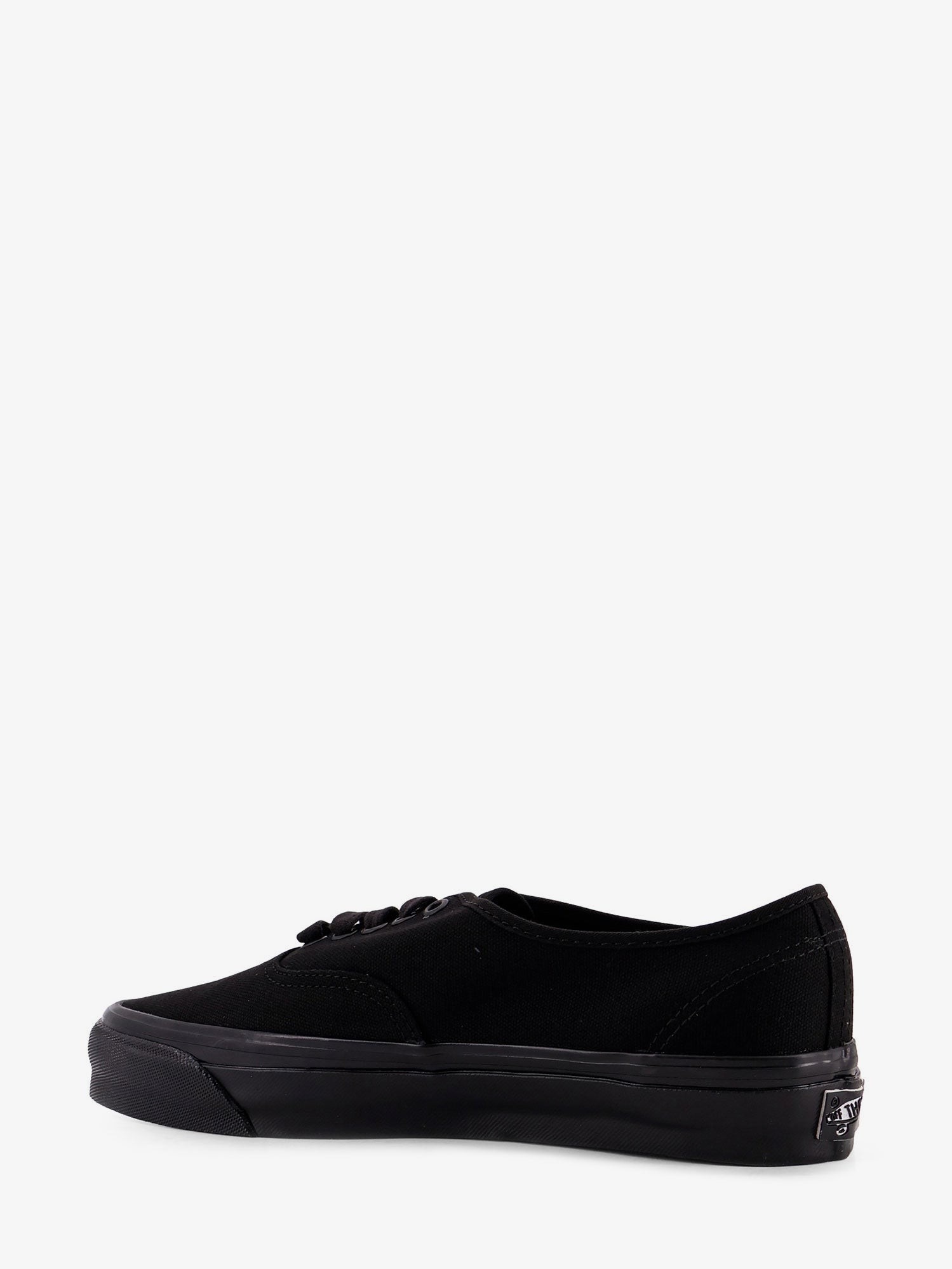 nanito_source_url:https://nokinstyle.com/2395724/lx-authentic-reissue-44-canvas-sneakers.jpg