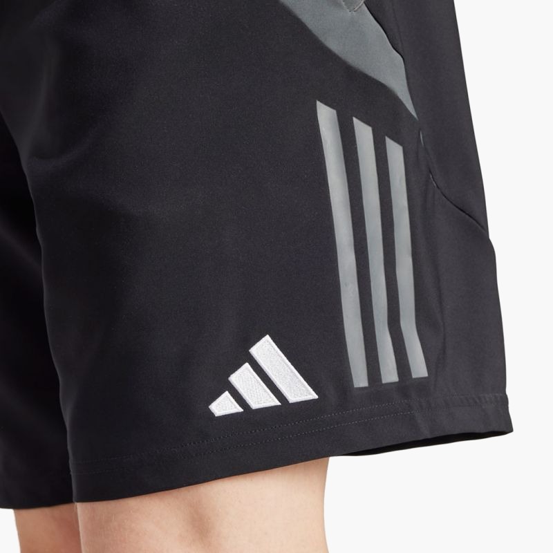 nanito_source_url:https://b2bsportswholesale.net/public/storage/productimages/57/de/b6/bd/1090429/image/xlarge_clean.jpg
