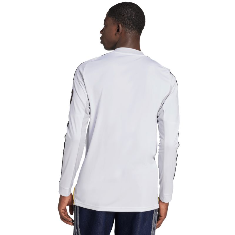 nanito_source_url:https://b2bsportswholesale.net/public/storage/productimages/9e/f0/11/ef/1659427/image/xlarge_clean.jpg