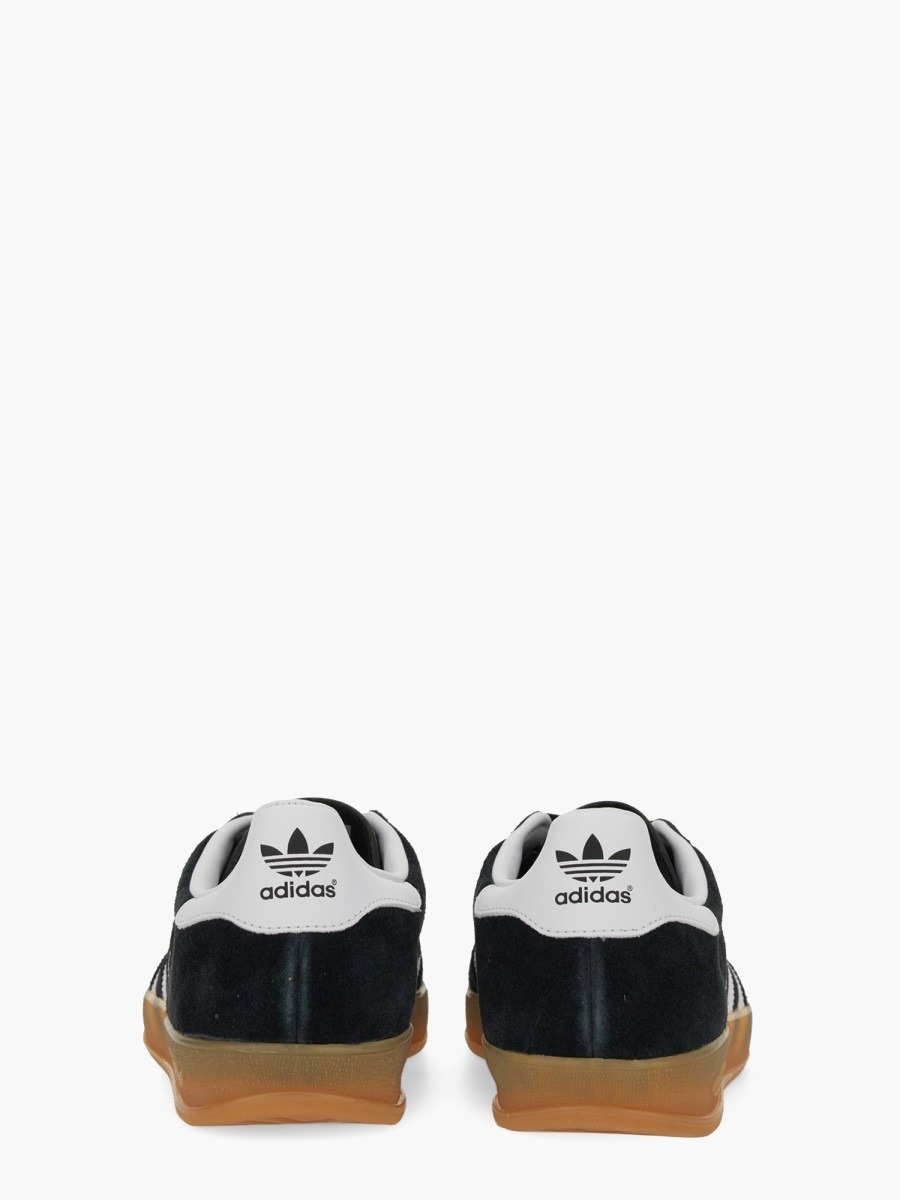nanito_source_url:https://nokinstyle.com/2387361/gazelle-indoor-sneaker.jpg