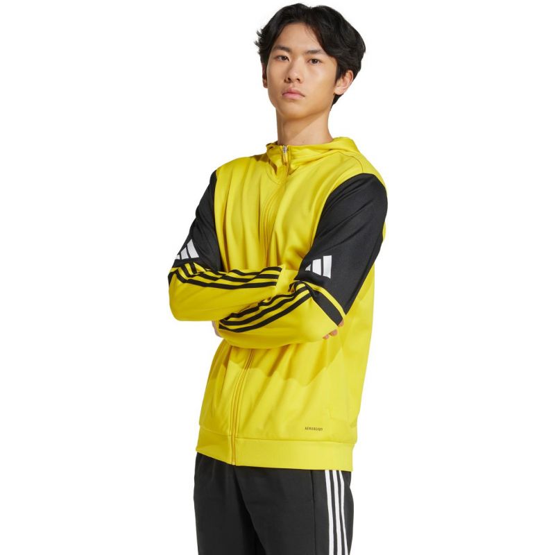 nanito_source_url:https://b2bsportswholesale.net/public/storage/productimages/f5/15/15/12/1521692/image/xlarge_clean.jpg
