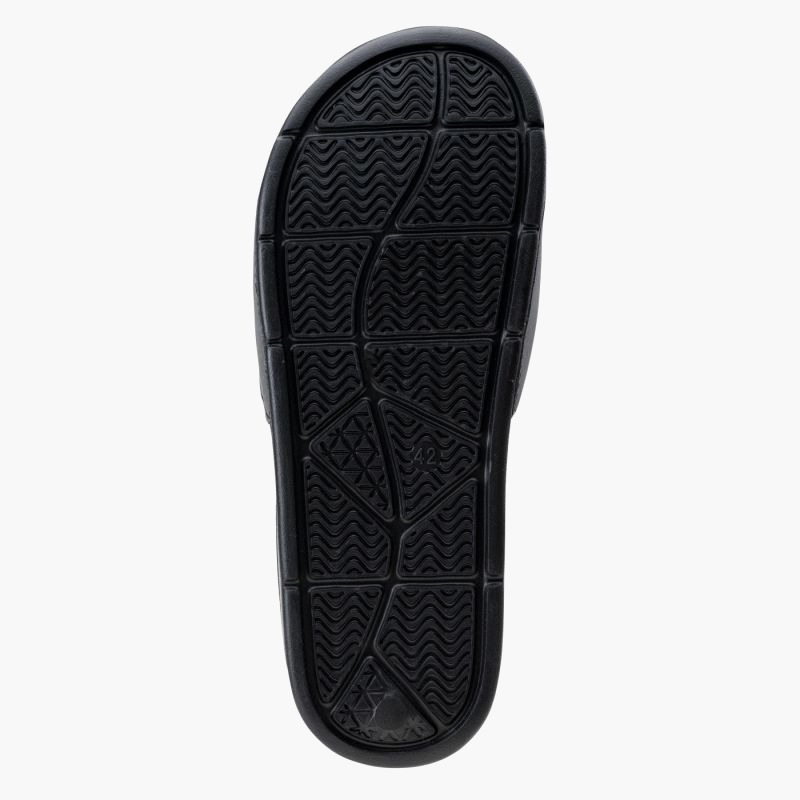 nanito_source_url:https://b2bsportswholesale.net/public/storage/productimages/95/8d/72/dd/872640/image/xlarge_clean.jpg