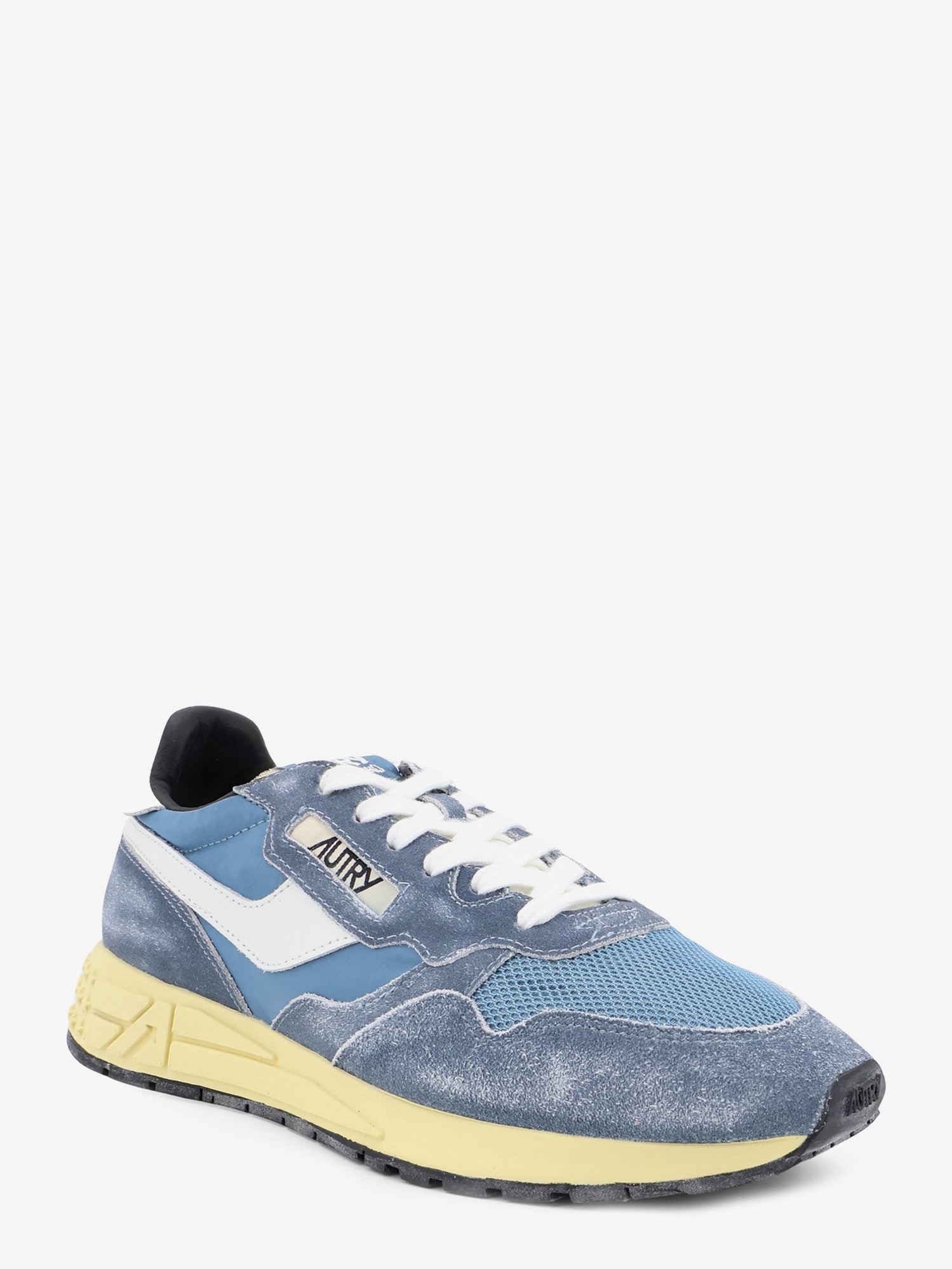 nanito_source_url:https://nokinstyle.com/2436684/reelwind-low-mesh-and-suede-sneakers.jpg