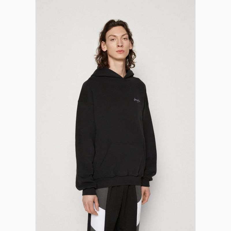nanito_source_url:https://b2bsportswholesale.net/public/storage/productimages/52/2e/2d/2d/1030862/image/xlarge_clean.jpg