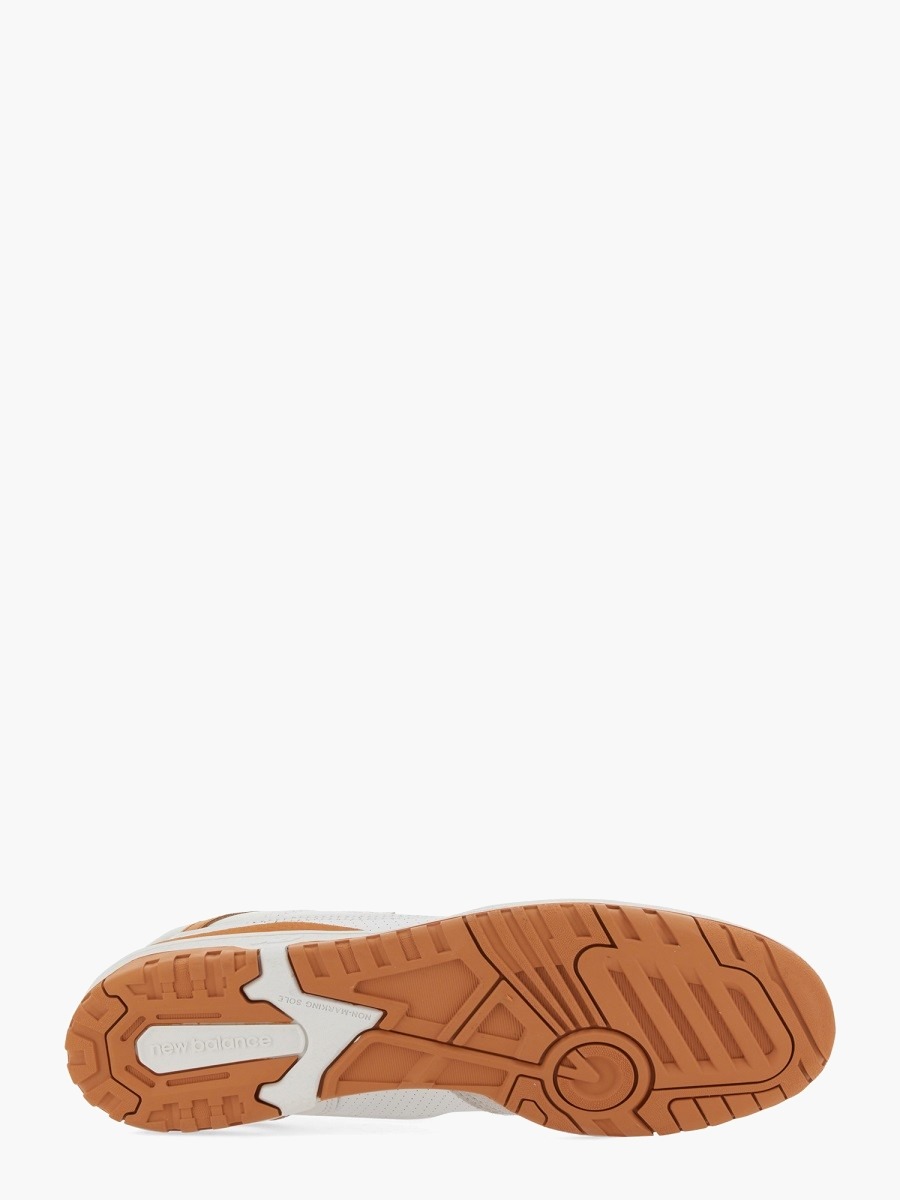 nanito_source_url:https://nokinstyle.com/2358398/sneaker-550.jpg