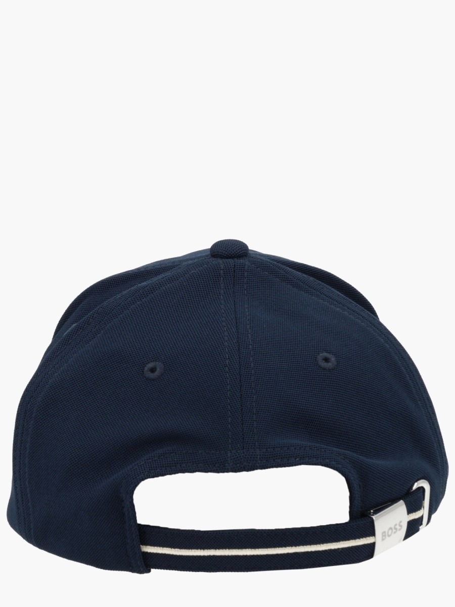 nanito_source_url:https://nokinstyle.com/2342847/baseball-hat-with-logo.jpg