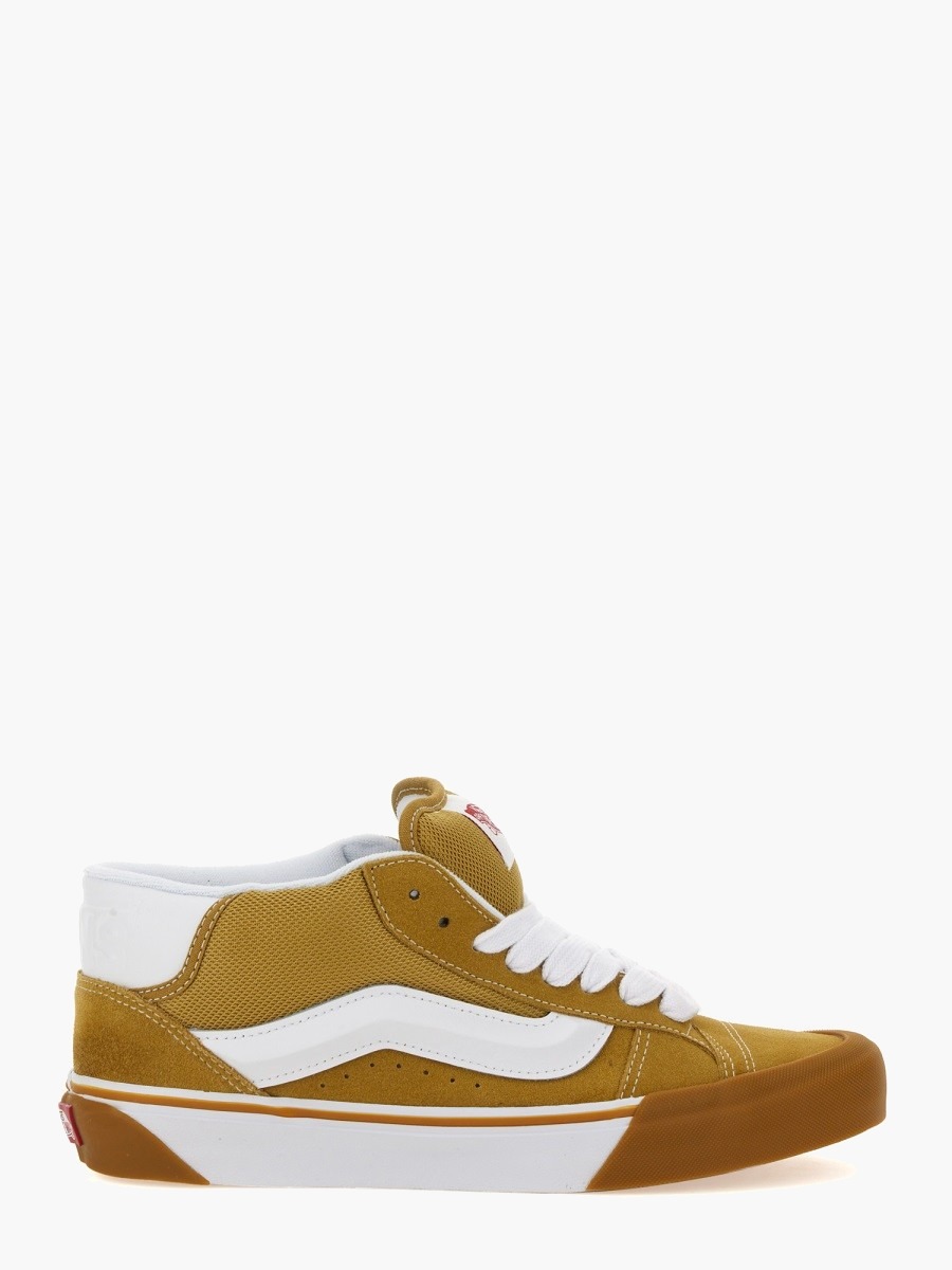 nanito_source_url:https://nokinstyle.com/2349070/knu-mid-sneaker.jpg