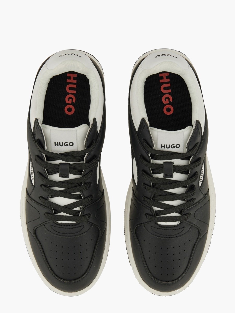nanito_source_url:https://nokinstyle.com/2383131/leather-sneaker.jpg