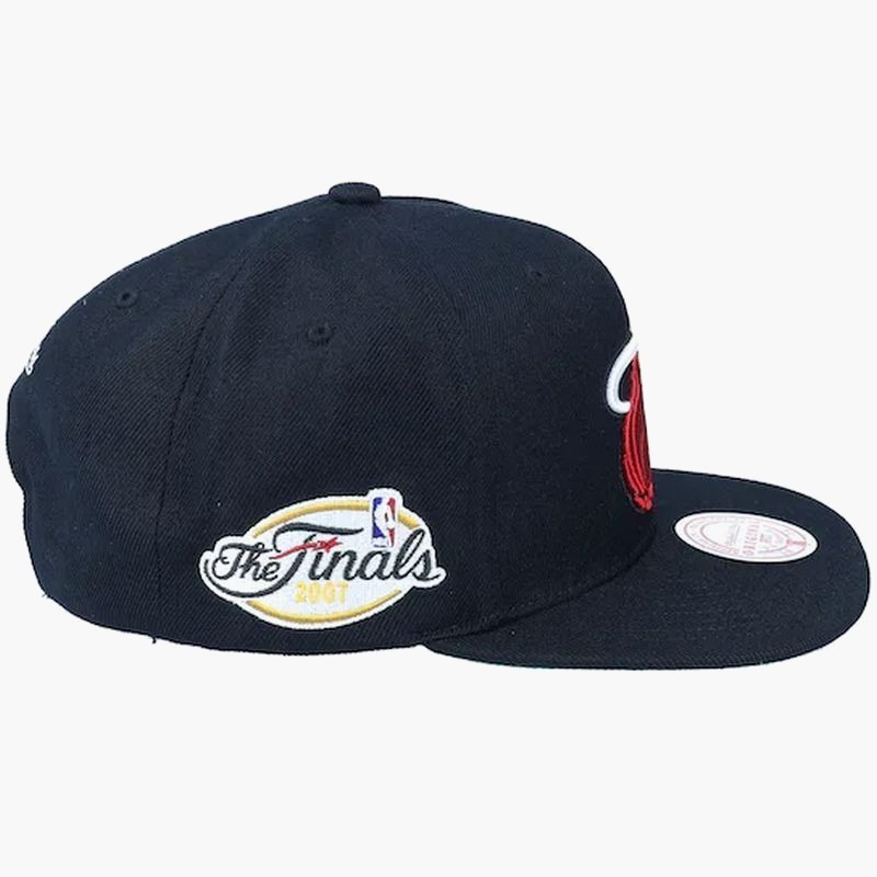 nanito_source_url:https://b2bsportswholesale.net/public/storage/productimages/0f/ba/45/5f/1028072/image/xlarge_clean.jpg