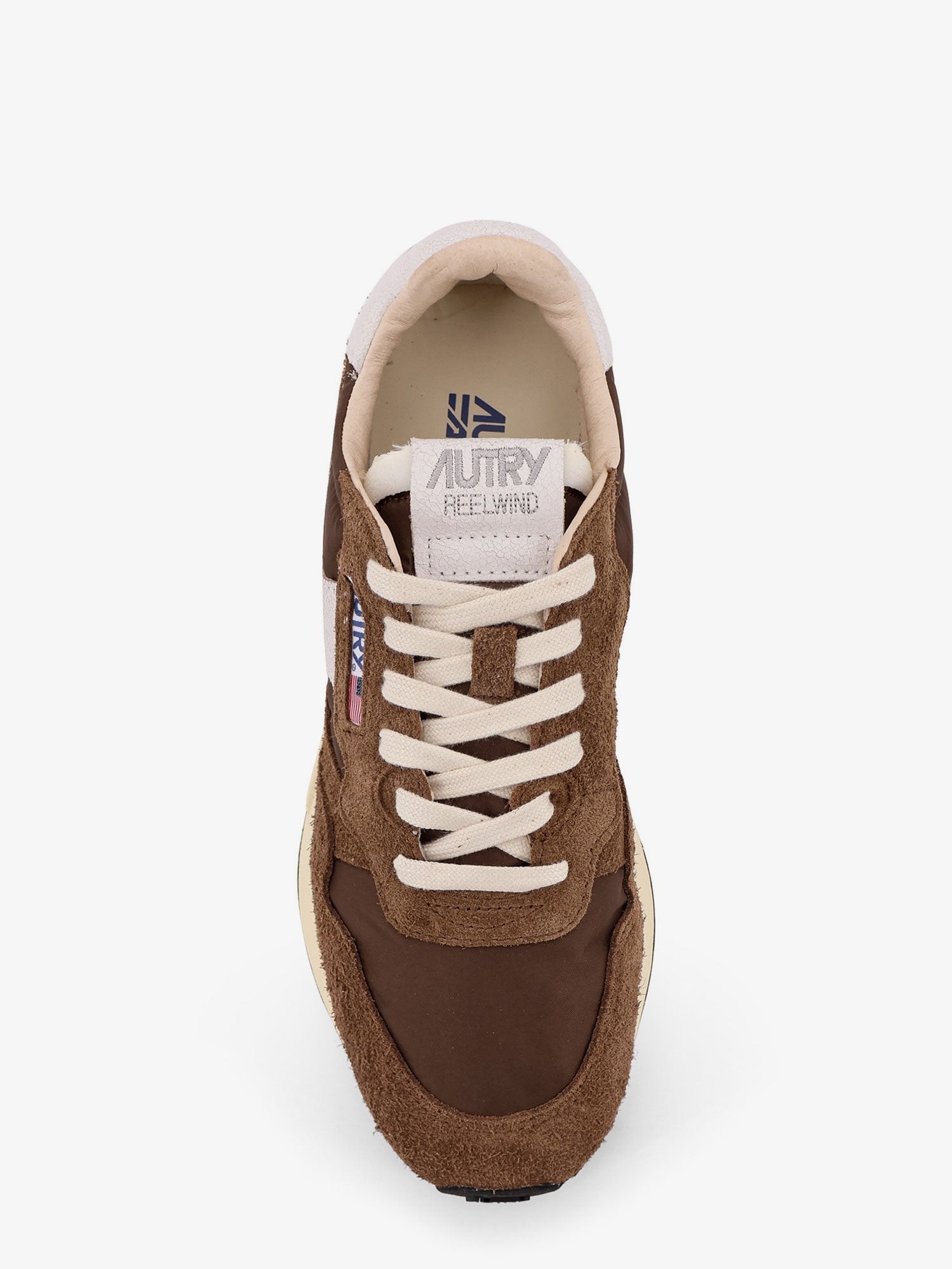nanito_source_url:https://nokinstyle.com/2404272/reelwind-low-suede-sneakers.jpg