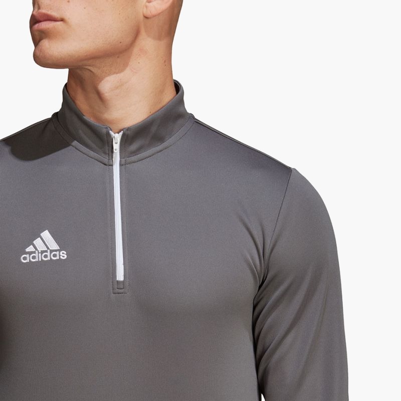 nanito_source_url:https://b2bsportswholesale.net/public/storage/productimages/64/bd/2e/c4/2225602/image/xlarge_clean.jpg