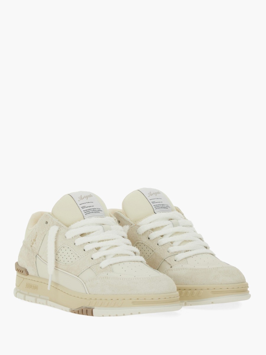nanito_source_url:https://nokinstyle.com/2332364/area-lo-fluffy-sneaker.jpg