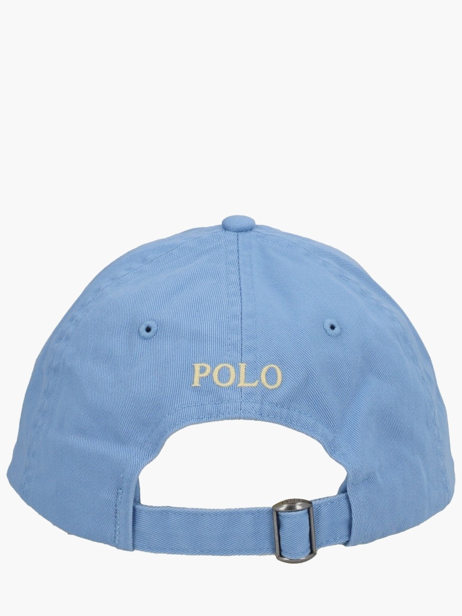 nanito_source_url:https://nokinstyle.com/2327473/baseball-hat-with-logo.jpg
