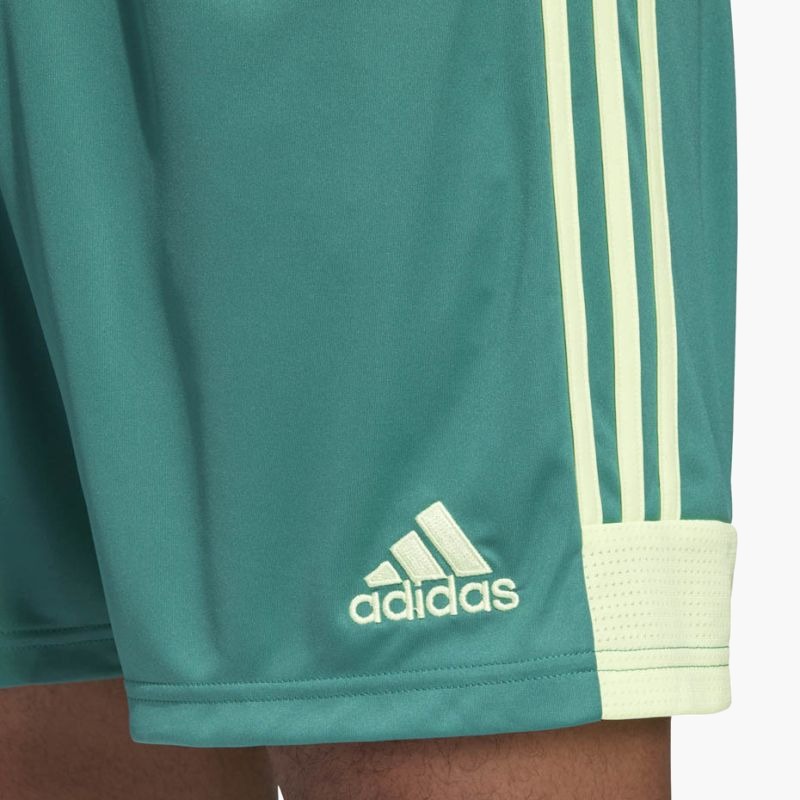 nanito_source_url:https://b2bsportswholesale.net/public/storage/productimages/14/d7/35/ae/2136466/image/xlarge_clean.jpg