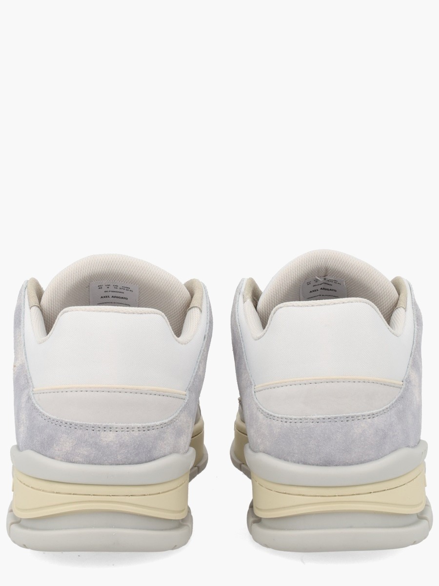 nanito_source_url:https://nokinstyle.com/2329589/sneaker-area-lo.jpg