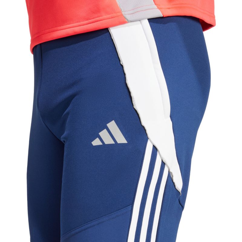 nanito_source_url:https://b2bsportswholesale.net/public/storage/productimages/88/e0/fb/c1/1131363/image/xlarge_clean.jpg