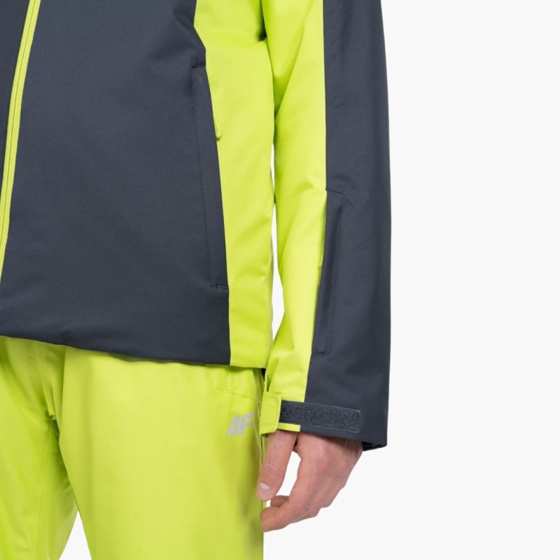 nanito_source_url:https://b2bsportswholesale.net/public/storage/productimages/e7/26/47/72/1887672/image/xlarge_clean.jpg