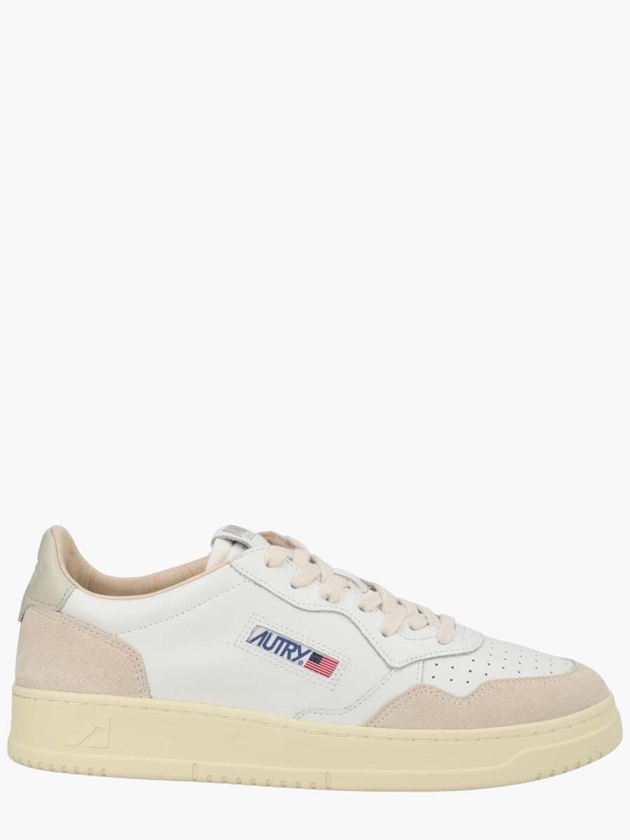 nanito_source_url:https://nokinstyle.com/2324857/medalist-low-sneaker.jpg
